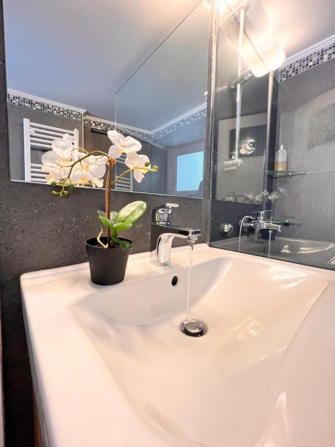 Quiet And Cozy Apartment Of New Psihiko No 6 Athens Ngoại thất bức ảnh